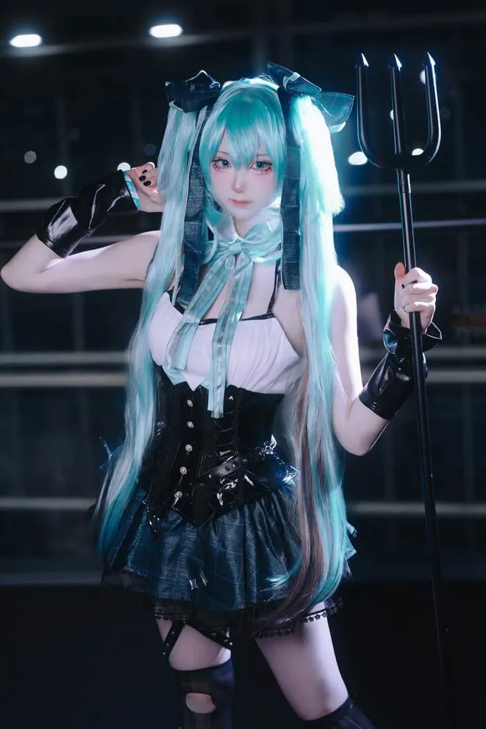 108+ ảnh cosplay miku sắc nét: Đắm chìm cùng nàng vocaloid