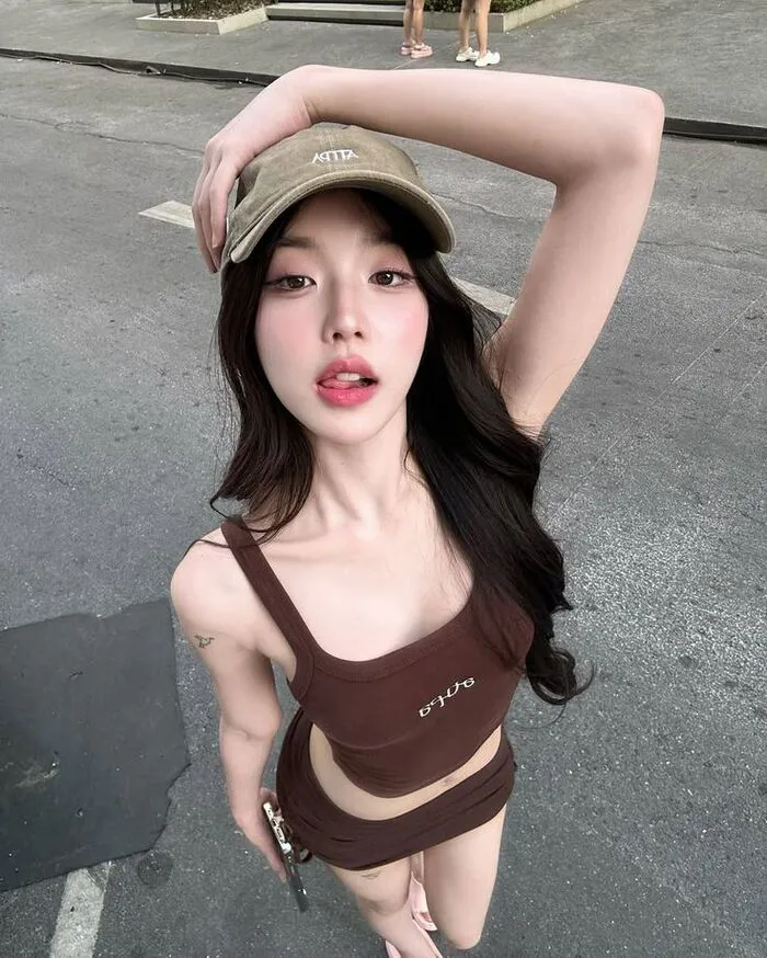 Khám phá nét đẹp trong trẻo qua 93+ gái xinh 18 tuổi