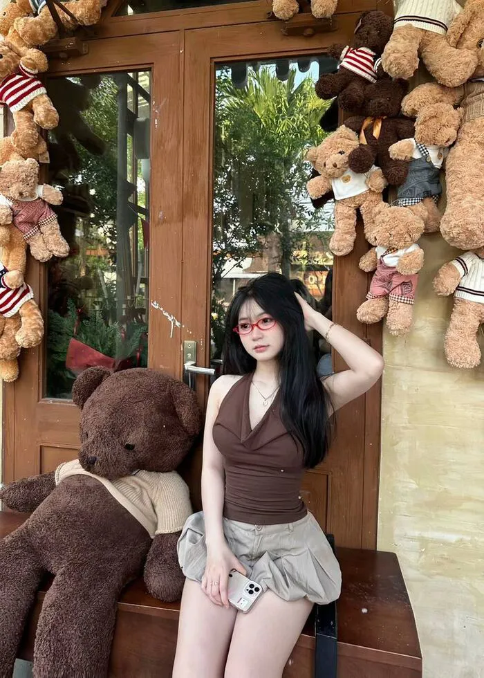 Khám phá nét đẹp trong trẻo qua 93+ gái xinh 18 tuổi