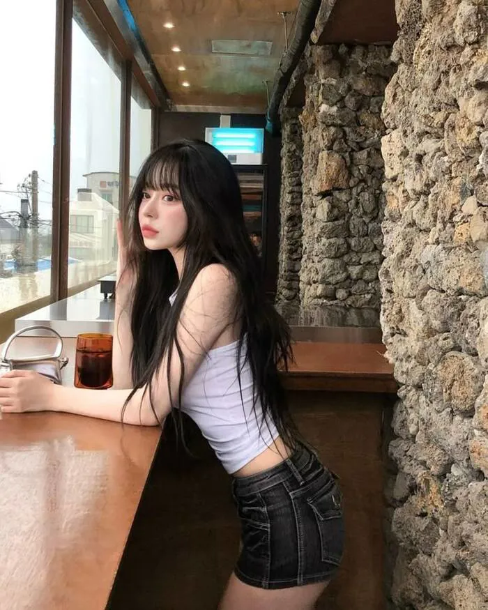 Khám phá nét đẹp trong trẻo qua 93+ gái xinh 18 tuổi