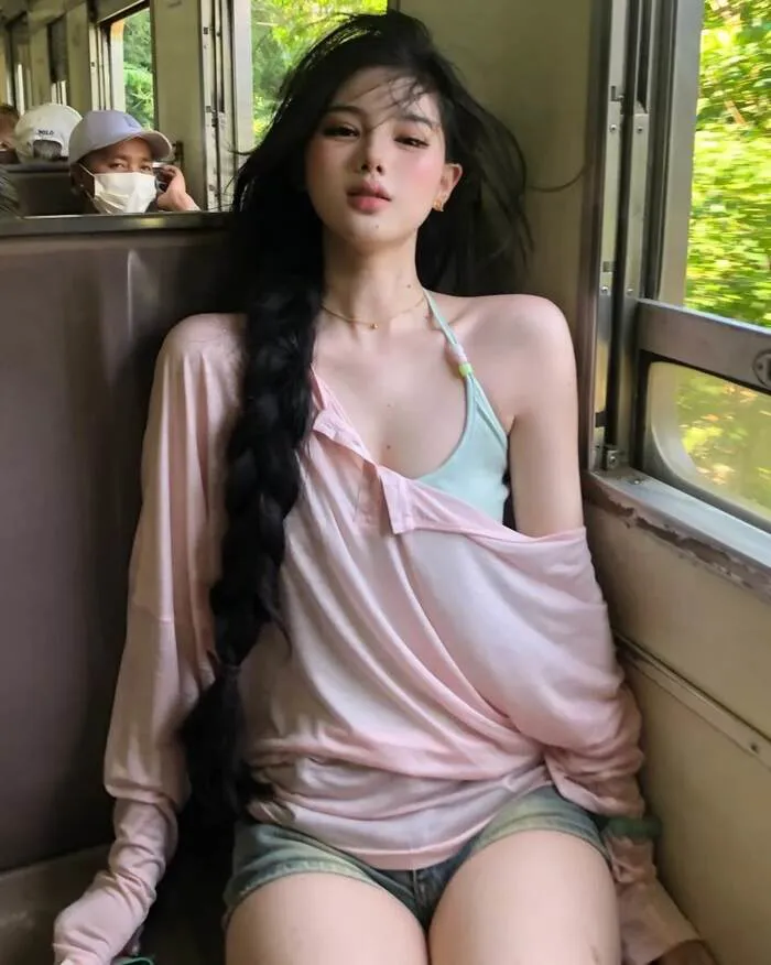 145+ gai xinh 2k gây thương nhớ trên mạng xã hội