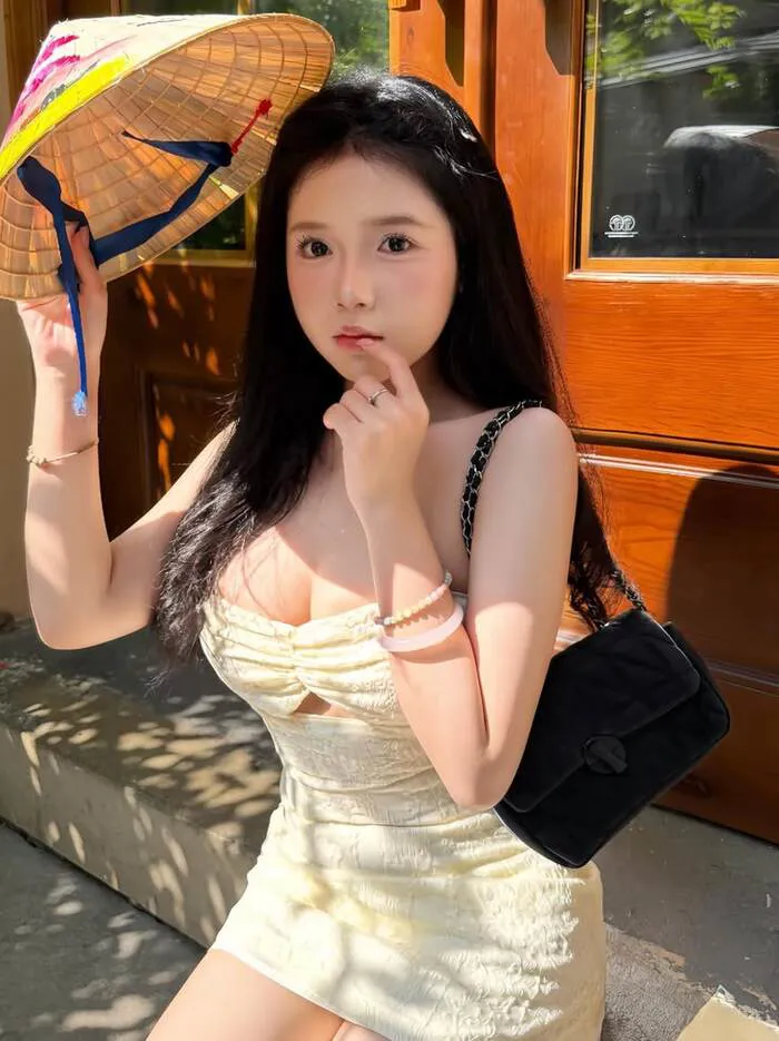 145+ gai xinh 2k gây thương nhớ trên mạng xã hội