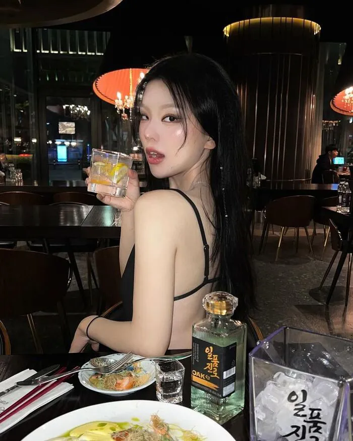 Hơn 120+ hình ảnh gái xinh đi bar lung linh, hút hồn mọi ánh nhìn