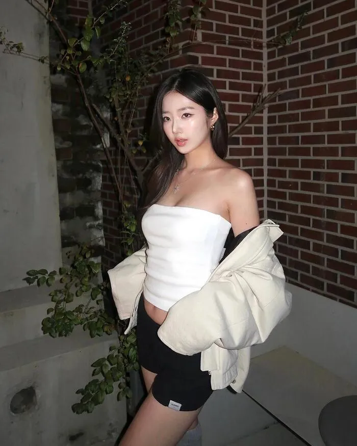 Top 145+ gái xinh mặc quần ngắn khoe dáng đẹp hút hồn Top 145+ gái xinh mặc quần ngắn khoe dáng đẹp hút hồn