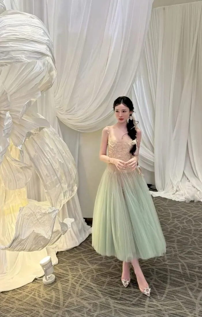 Khám phá 108+ ảnh gái xinh mặc váy lưới đầy quyến rũ Khám phá 108+ ảnh gái xinh mặc váy lưới đầy quyến rũ