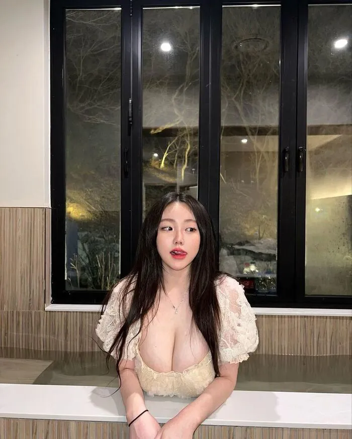 Top 238+ gái xinh vú bự làm nao lòng phái mạnh
