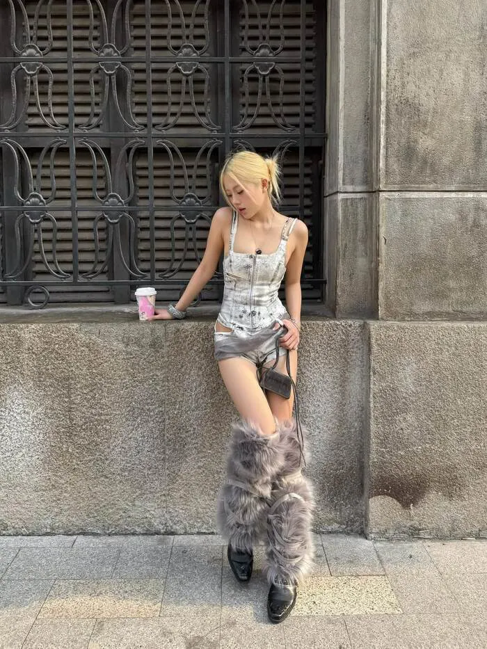 98+ ảnh hot girl chân dài quyến rũ, thu hút mọi ánh nhìn