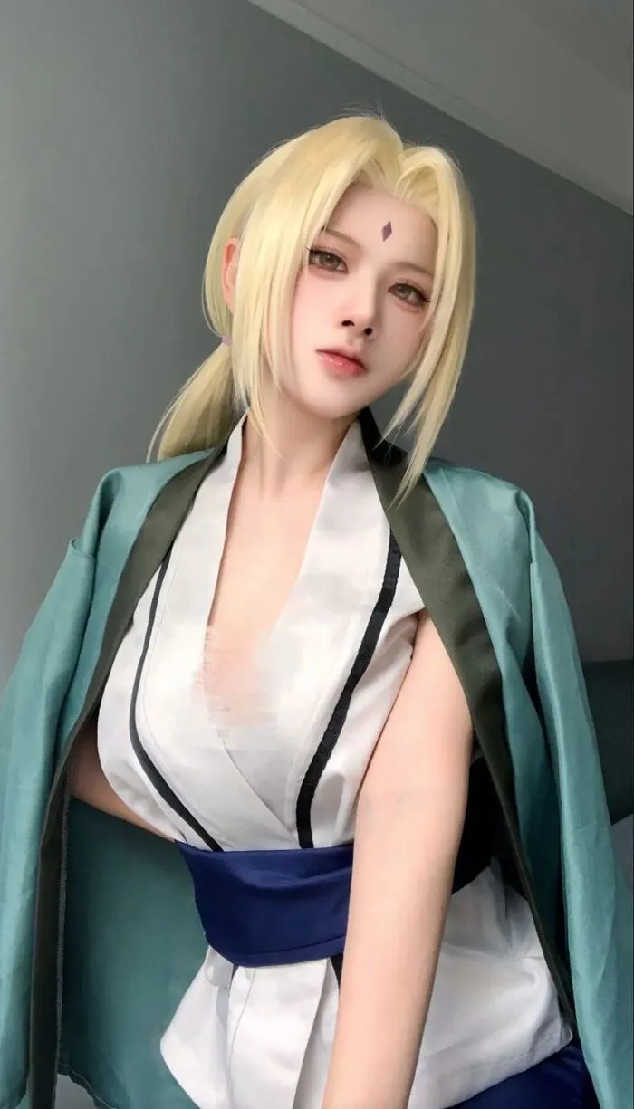 Tuyển tập 187+ tsunade cosplay đỉnh cao, biến hóa vạn người mê Tuyển tập 187+ tsunade cosplay đỉnh cao, biến hóa vạn người mê