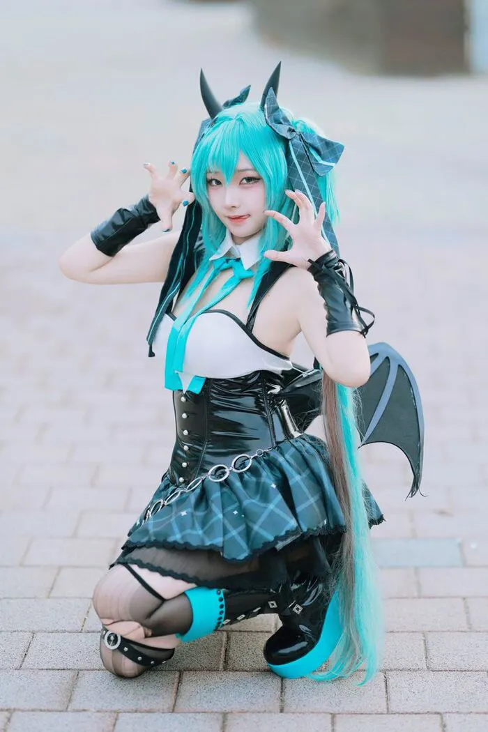 108+ ảnh cosplay miku sắc nét: Đắm chìm cùng nàng vocaloid 108+ ảnh cosplay miku sắc nét: Đắm chìm cùng nàng vocaloid
