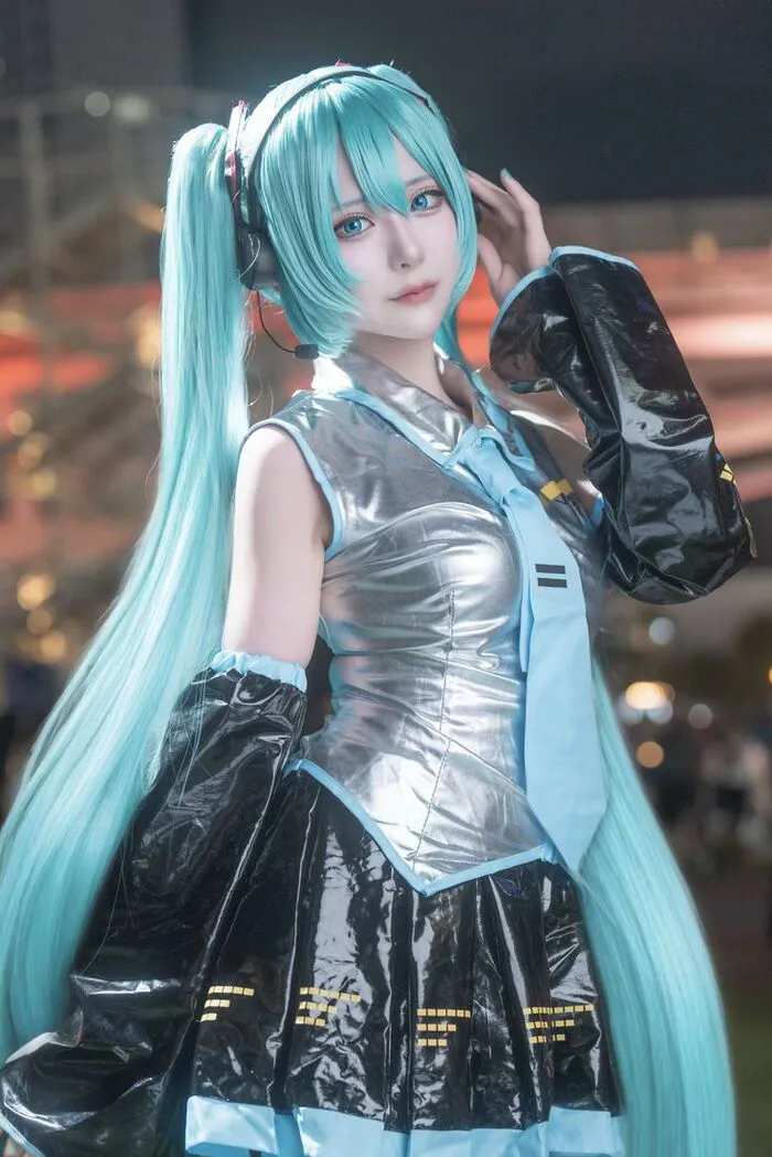 108+ ảnh cosplay miku sắc nét: Đắm chìm cùng nàng vocaloid 108+ ảnh cosplay miku sắc nét: Đắm chìm cùng nàng vocaloid