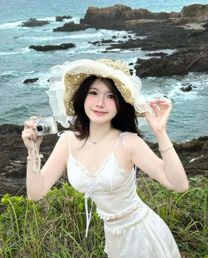 145+ gai xinh 2k gây thương nhớ trên mạng xã hội