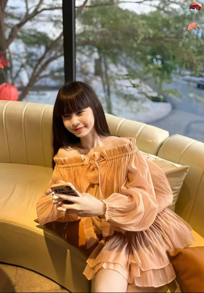 87+ gái xinh 2k10 tỏa sáng, vẻ đẹp trong trẻo hút hồn
