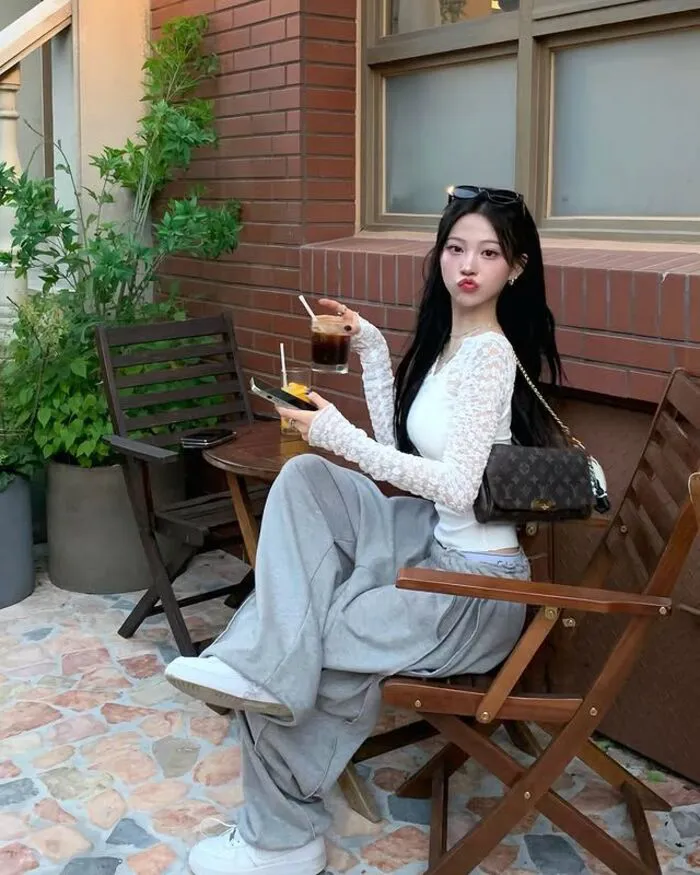 Gợi ý loạt gái xinh 2k3 thu hút mọi ánh nhìn