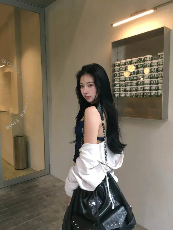 Gợi ý loạt gái xinh 2k3 thu hút mọi ánh nhìn
