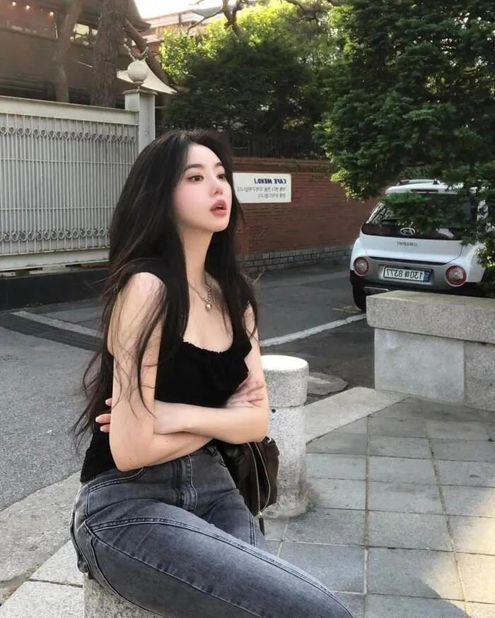 Gợi ý loạt gái xinh 2k3 thu hút mọi ánh nhìn