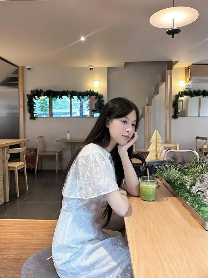 Top 98+ gái xinh 2k4 xinh lung linh, cuốn hút mọi ánh nhìn