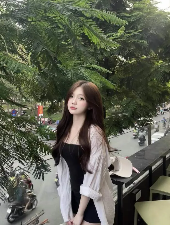 Khám phá nét đẹp trong trẻo qua loạt gái xinh 2k9 mới nhất