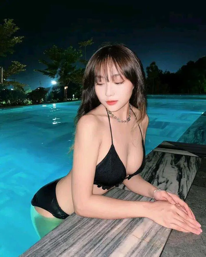 Khám phá nét đẹp rạng ngời qua 145+ gái xinh bikini