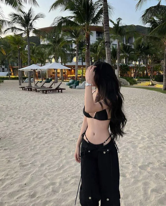 Khám phá nét đẹp rạng ngời qua 145+ gái xinh bikini