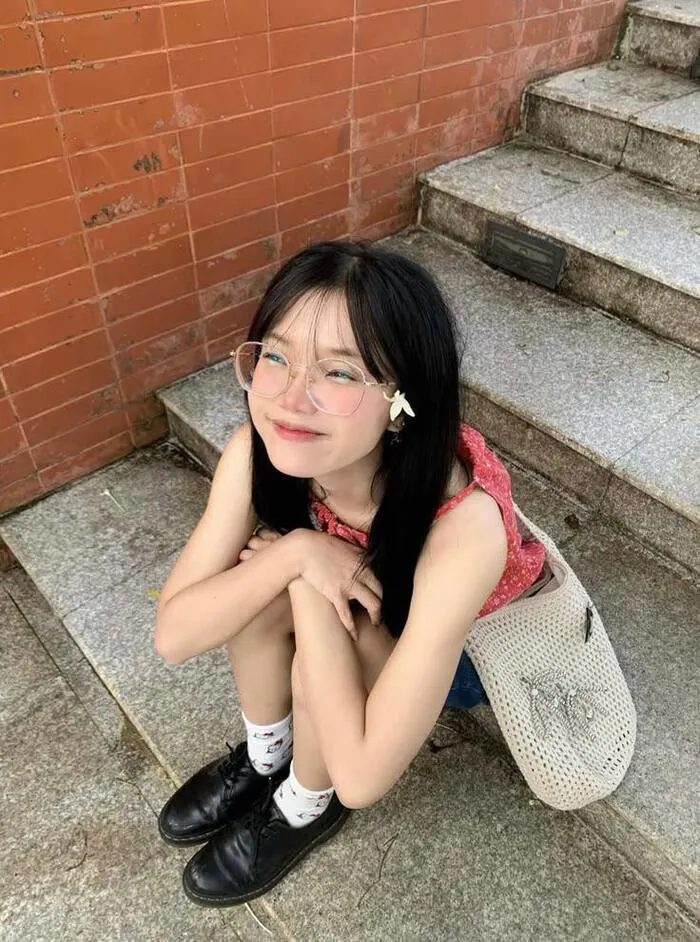 Top 123+ gái xinh đeo kính quyến rũ, thần thái hút hồn Top 123+ gái xinh đeo kính quyến rũ, thần thái hút hồn