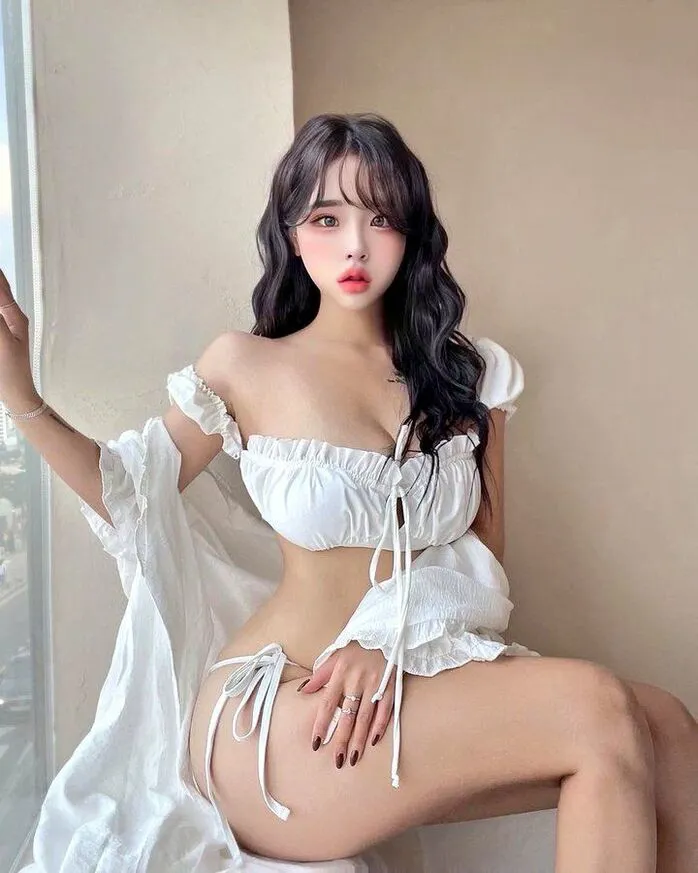 Tổng hợp 238+ gái xinh khoe mông cực cuốn hút