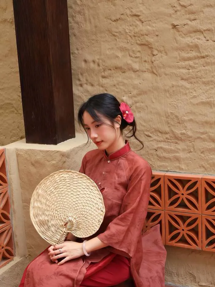 Khám phá 180+ ảnh gái xinh mặc áo dài tinh khôi, cuốn hút