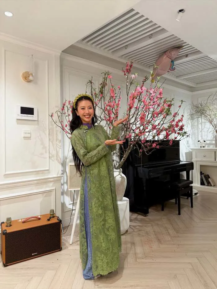 Khám phá 180+ ảnh gái xinh mặc áo dài tinh khôi, cuốn hút
