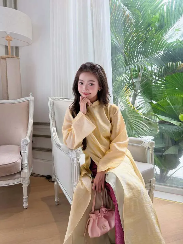 Khám phá 180+ ảnh gái xinh mặc áo dài tinh khôi, cuốn hút