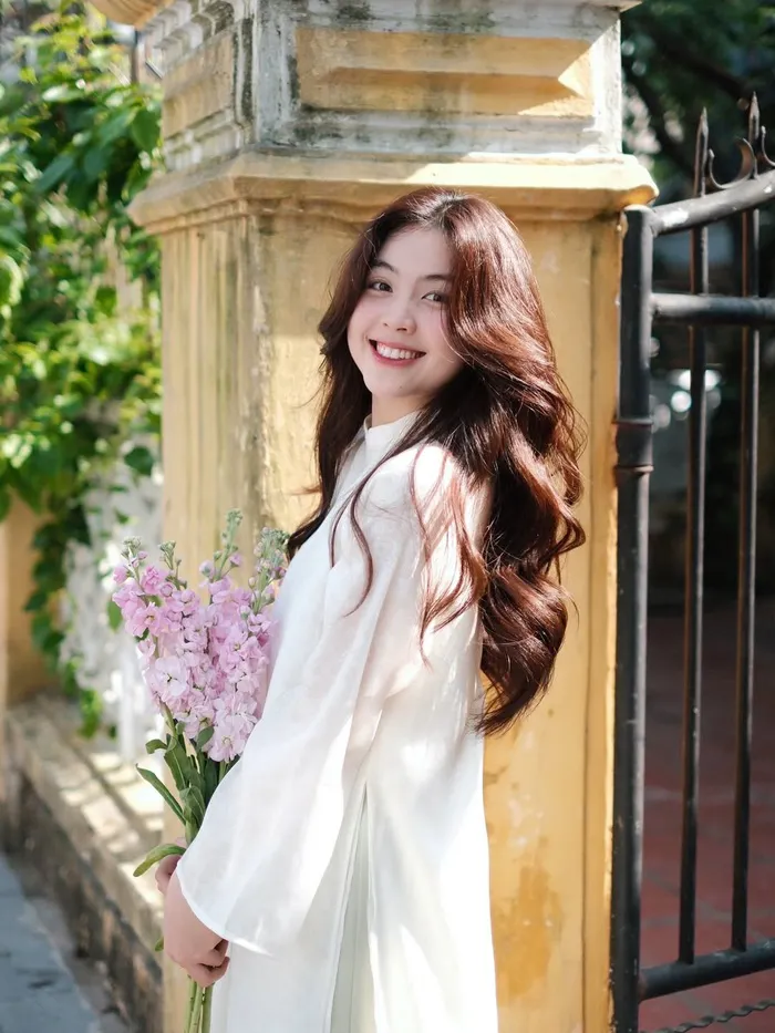 Khám phá 180+ ảnh gái xinh mặc áo dài tinh khôi, cuốn hút