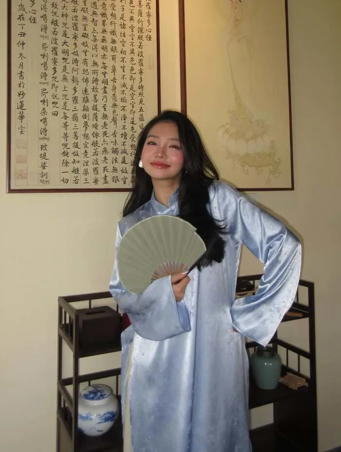 Khám phá 180+ ảnh gái xinh mặc áo dài tinh khôi, cuốn hút