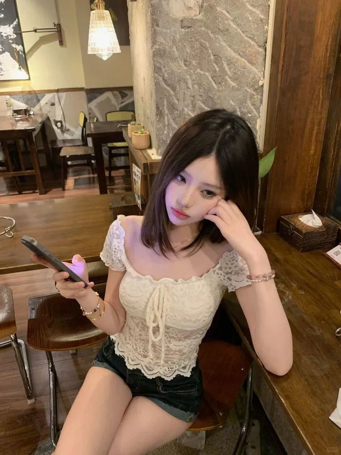 Top 145+ gái xinh mặc quần ngắn khoe dáng đẹp hút hồn Top 145+ gái xinh mặc quần ngắn khoe dáng đẹp hút hồn