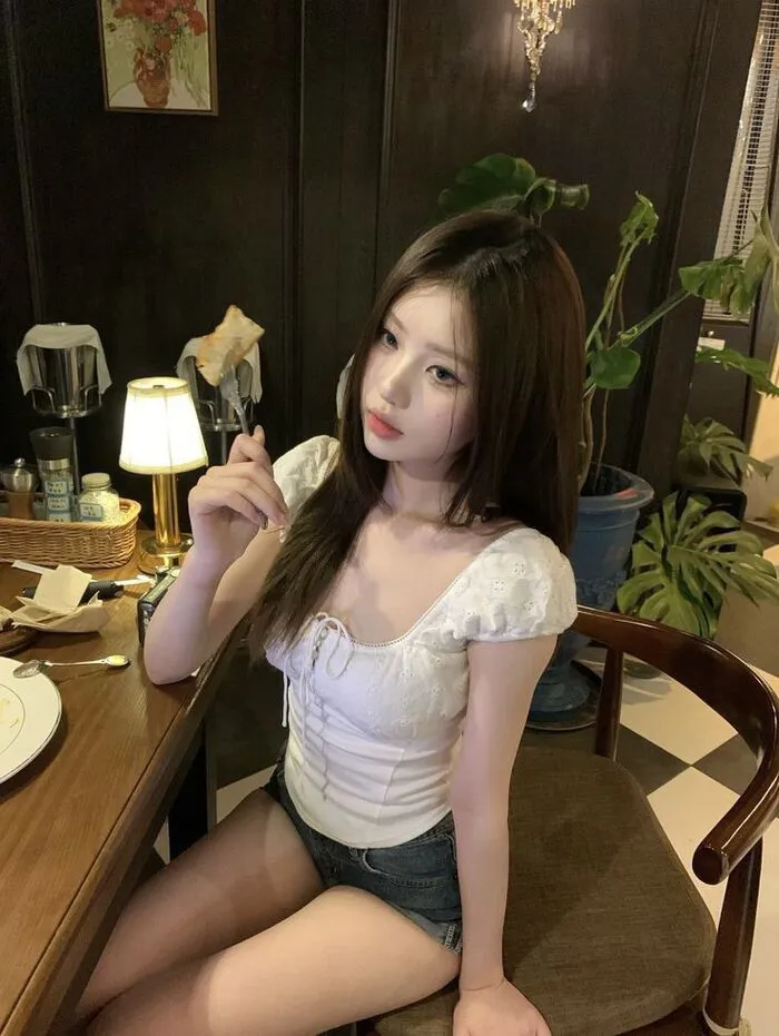 Top 145+ gái xinh mặc quần ngắn khoe dáng đẹp hút hồn Top 145+ gái xinh mặc quần ngắn khoe dáng đẹp hút hồn