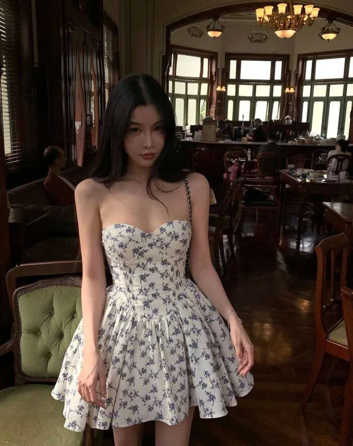 Bộ sưu tập gái xinh mặc váy ngắn ngọt ngào hút hồn mọi ánh nhìn Bộ sưu tập gái xinh mặc váy ngắn ngọt ngào hút hồn mọi ánh nhìn