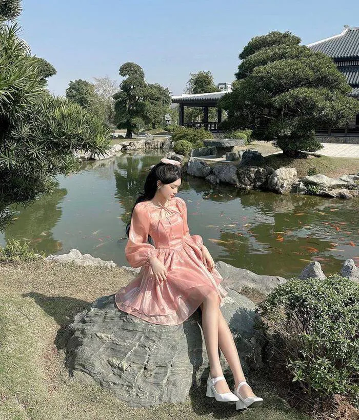 Bộ sưu tập gái xinh mặc váy ngắn ngọt ngào hút hồn mọi ánh nhìn Bộ sưu tập gái xinh mặc váy ngắn ngọt ngào hút hồn mọi ánh nhìn