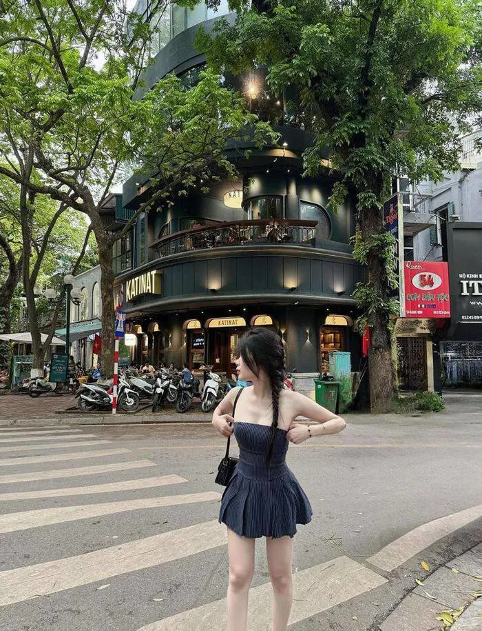 Bộ sưu tập gái xinh mặc váy ngắn ngọt ngào hút hồn mọi ánh nhìn Bộ sưu tập gái xinh mặc váy ngắn ngọt ngào hút hồn mọi ánh nhìn
