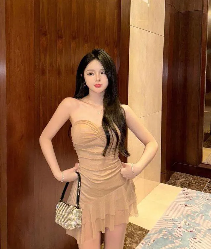 Bộ sưu tập gái xinh mặc váy ngắn ngọt ngào hút hồn mọi ánh nhìn Bộ sưu tập gái xinh mặc váy ngắn ngọt ngào hút hồn mọi ánh nhìn