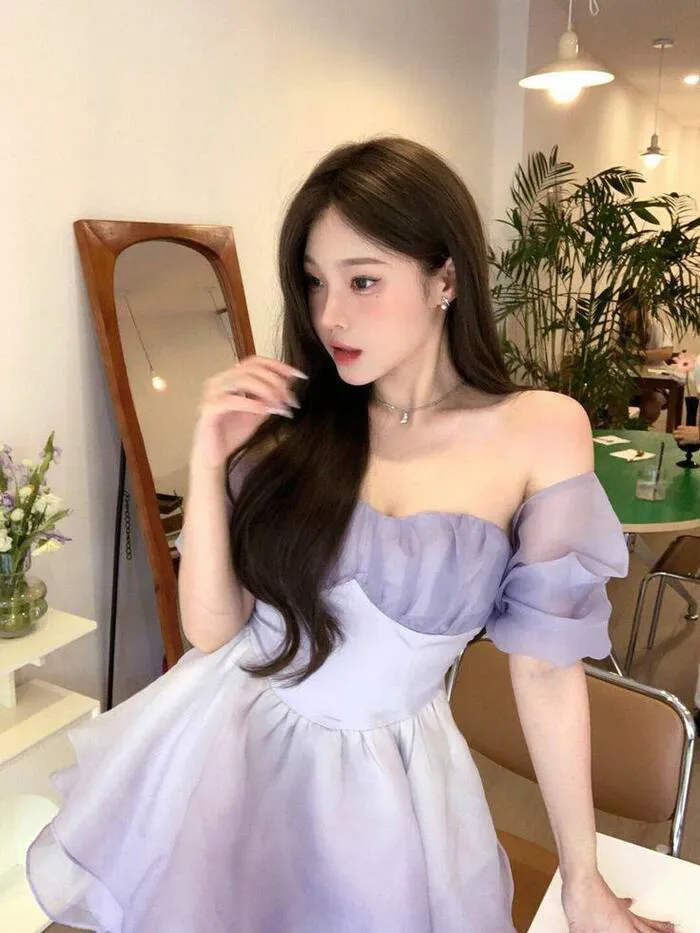Bộ sưu tập gái xinh mặc váy ngắn ngọt ngào hút hồn mọi ánh nhìn Bộ sưu tập gái xinh mặc váy ngắn ngọt ngào hút hồn mọi ánh nhìn