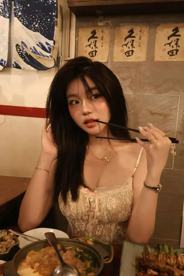 Tổng hợp 187+ gái xinh mlem cuốn hút mọi ánh nhìn Tổng hợp 187+ gái xinh mlem cuốn hút mọi ánh nhìn
