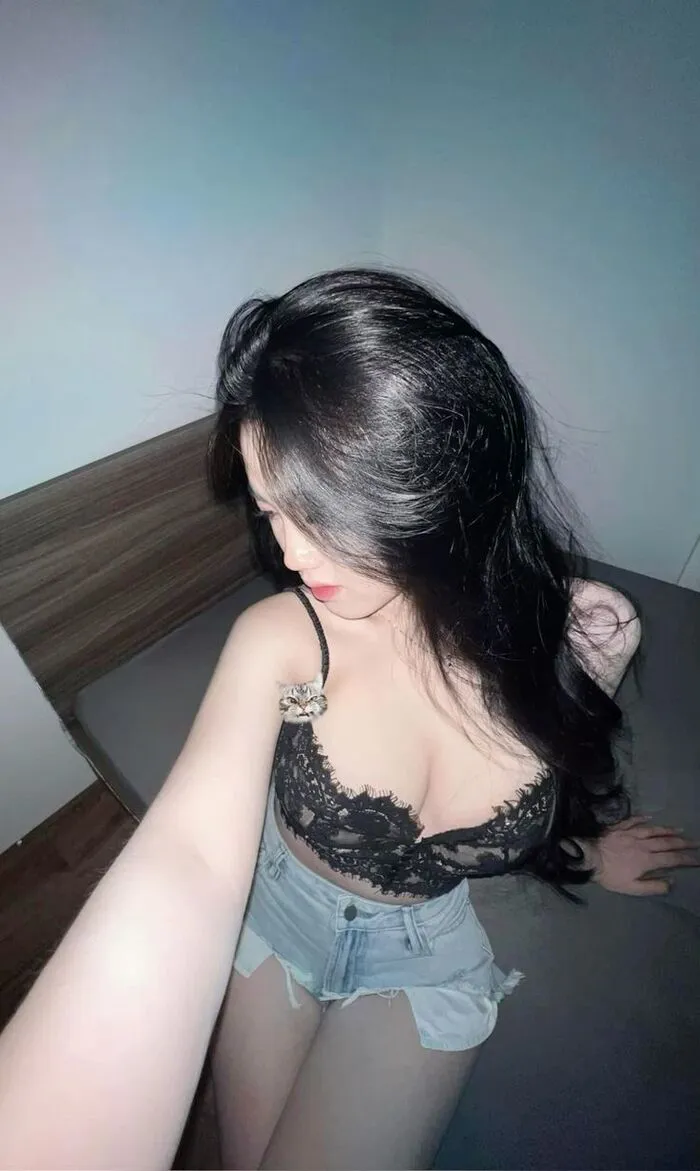 Top 108+ gái xinh ngực khủng đốt mắt người xem mê mẩn Top 108+ gái xinh ngực khủng đốt mắt người xem mê mẩn