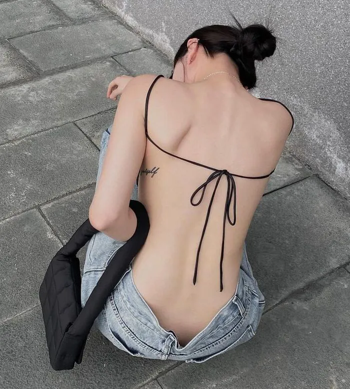 Tuyển tập 185+ gái xinh quay lưng đầy quyến rũ