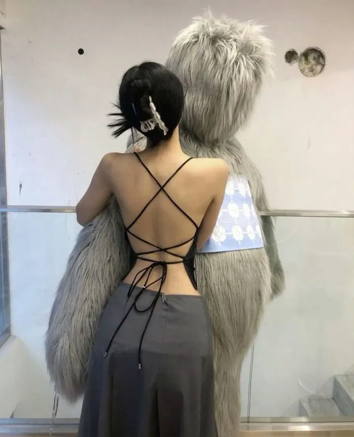 Tuyển tập 185+ gái xinh quay lưng đầy quyến rũ