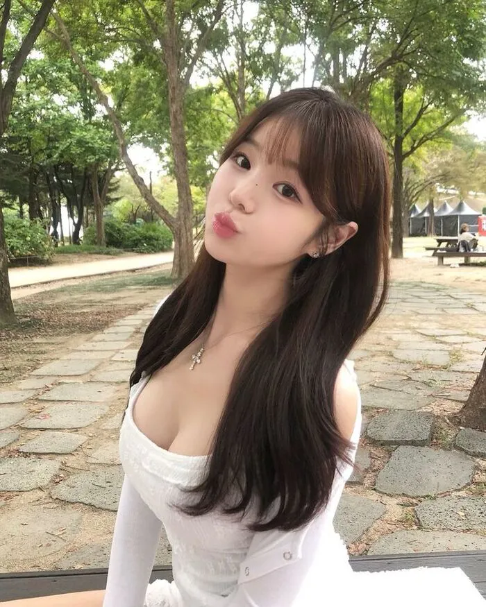 Top 238+ gái xinh vú bự làm nao lòng phái mạnh