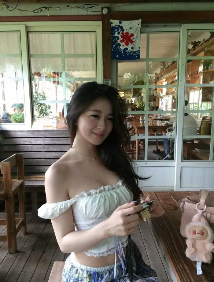 Tuyển chọn 145+ hình ảnh gái xinh lung linh, thu hút mọi ánh nhìn Tuyển chọn 145+ hình ảnh gái xinh lung linh, thu hút mọi ánh nhìn