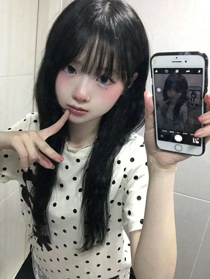 Khám phá nét đẹp trong trẻo qua loạt gái xinh 2k9 mới nhất