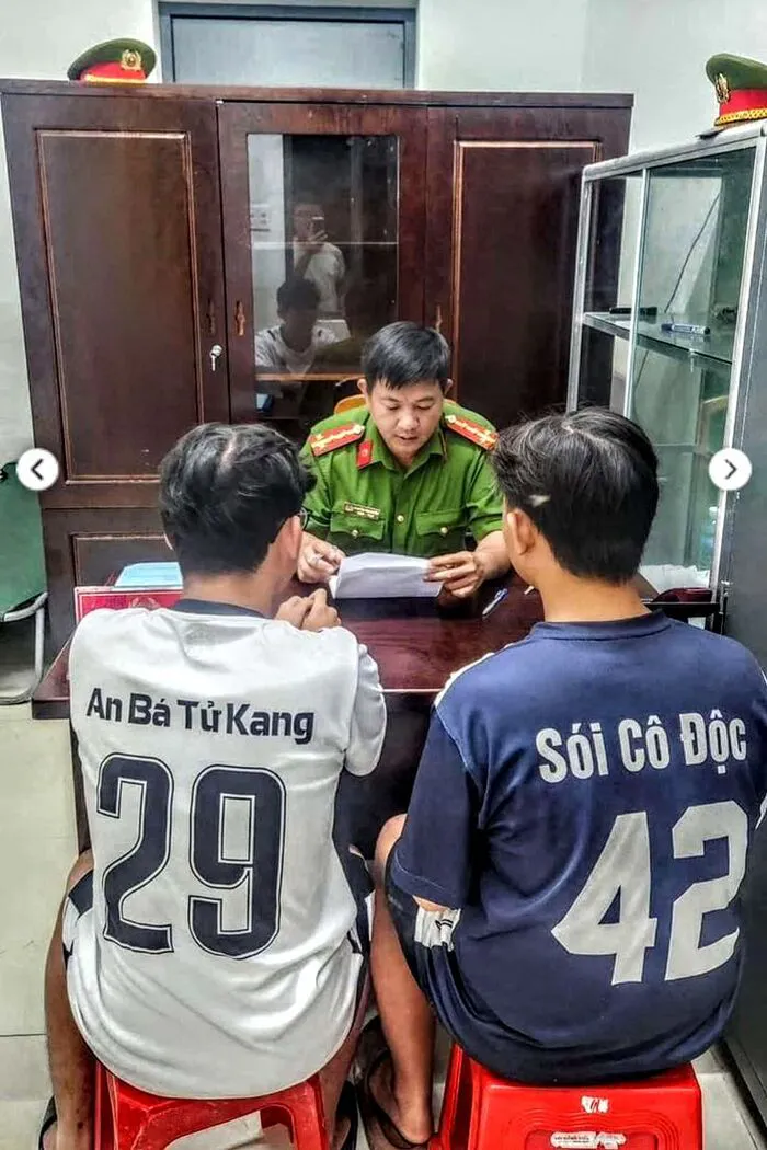 Tổng hợp 189+ meme công an hài hước, độc đáo nhất Tổng hợp 189+ meme công an hài hước, độc đáo nhất