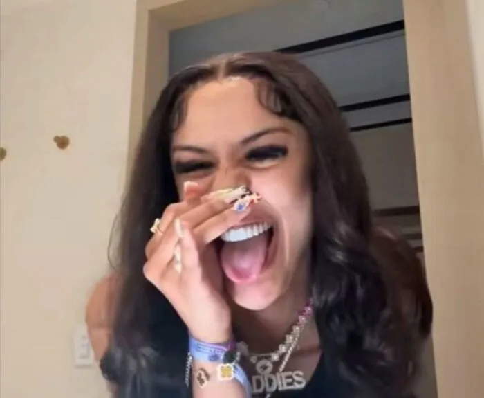 Meme cười lan tỏa niềm vui: 238+ ảnh hài hước nhất bạn cần xem Meme cười lan tỏa niềm vui: 238+ ảnh hài hước nhất bạn cần xem