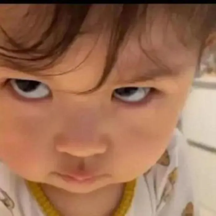 Meme lườm: 185+ biểu cảm 'cà khịa' đỉnh cao gây sốt mạng