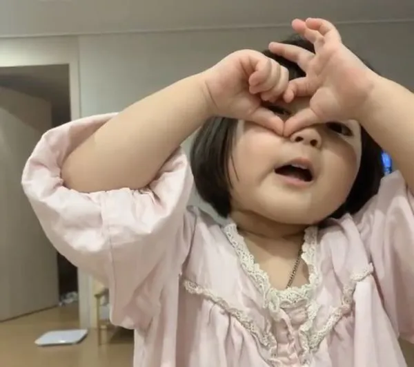 93+ meme trái tim hài hước làm tan chảy trái tim bạn