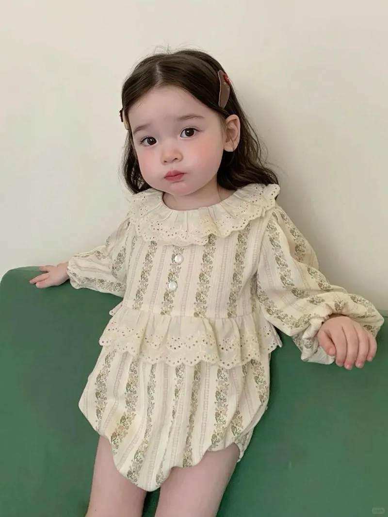 Khám phá 245+ ảnh bé gái cực dễ thương, hồn nhiên