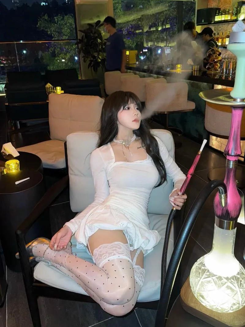 Khám phá 168+ ảnh gái đi bar cuốn hút, nóng bỏng Khám phá 168+ ảnh gái đi bar cuốn hút, nóng bỏng